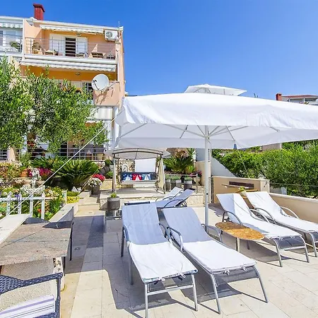 Appartement Nives Trogir