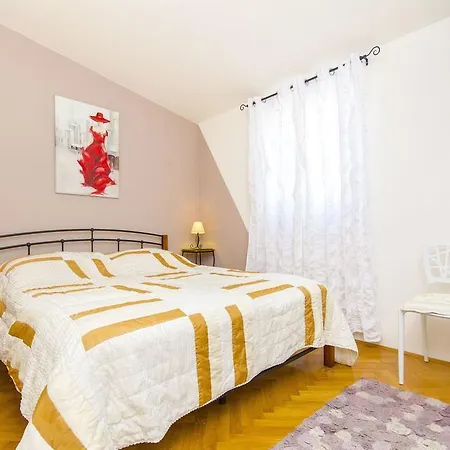 Nives Appartement Trogir